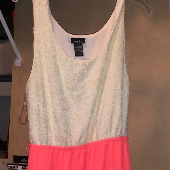 Dress - Picture 1 of 5